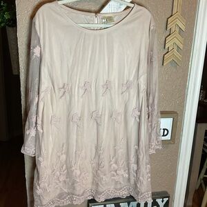 Forgotten Grace Beige Floral Lace Top 3/4” Sleeve Women’s Plus Size 2X